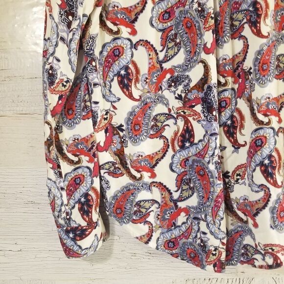 Liz Claiborne full button down top - Picture 8 of 8